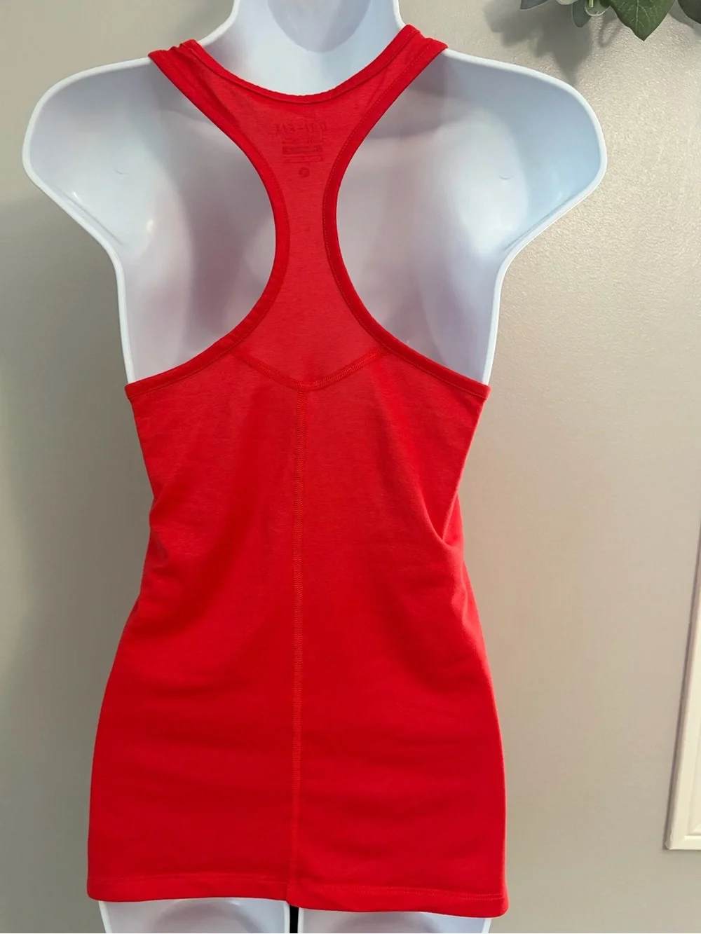 Nike Women's Red Scoop Neck Tank Top